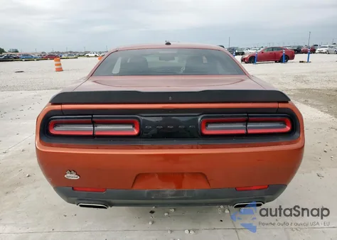 2023 Dodge Challenger Sxt z USA, uszkodzony, nr VIN 2C3CDZAG6PH558804